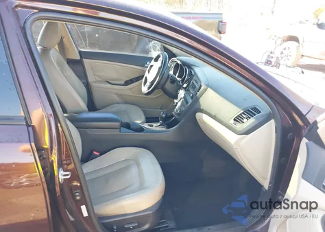 2011 Kia Optima Ex Turbo z USA, uszkodzony, nr VIN KNAGN4A65B5134242